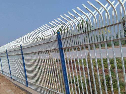 廠區(qū)鋅鋼護欄