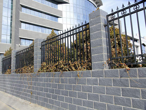 小區(qū)鐵藝柵欄圖片1 小區(qū)鐵藝柵欄圖片1